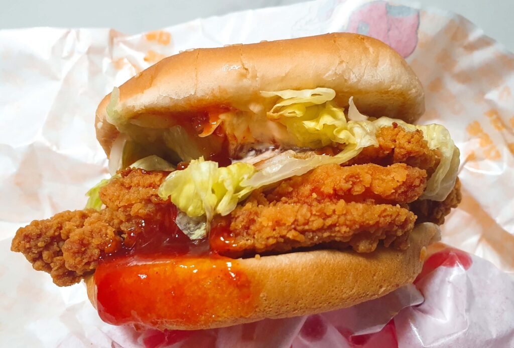 롯데리아 통다리 크리스피치킨버거 파이어핫 소스 실물 비주얼